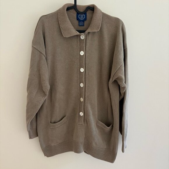 Vintage GAP Collared Sweater - Picture 2 of 10